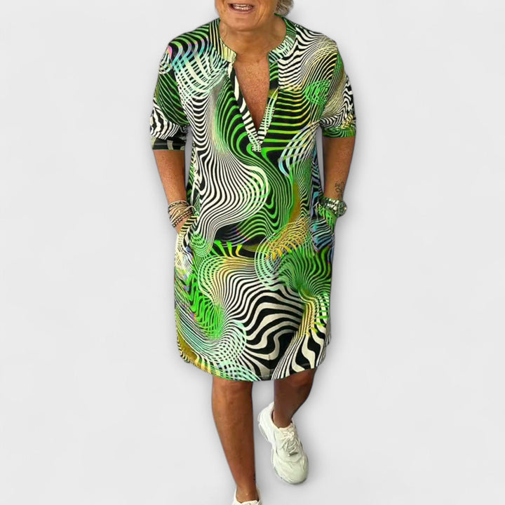 Liora - Pestré šaty s V výstrihom