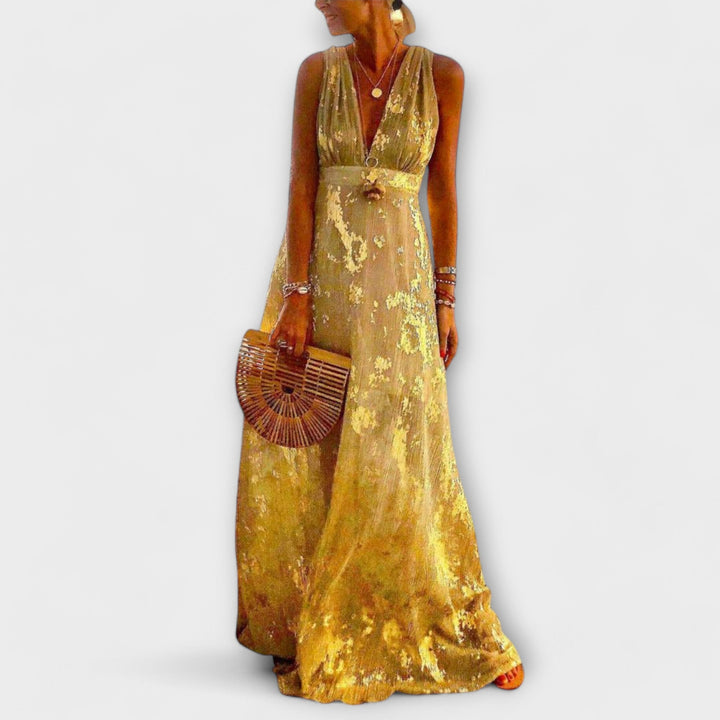 Šaty s výstrihom do V a detailmi z trblietok