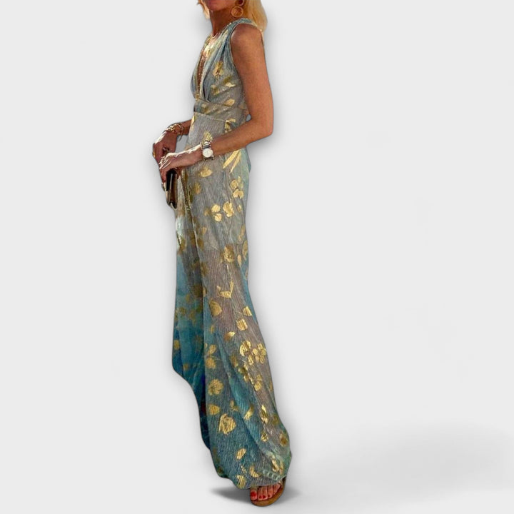 Šaty s výstrihom do V a detailmi z trblietok