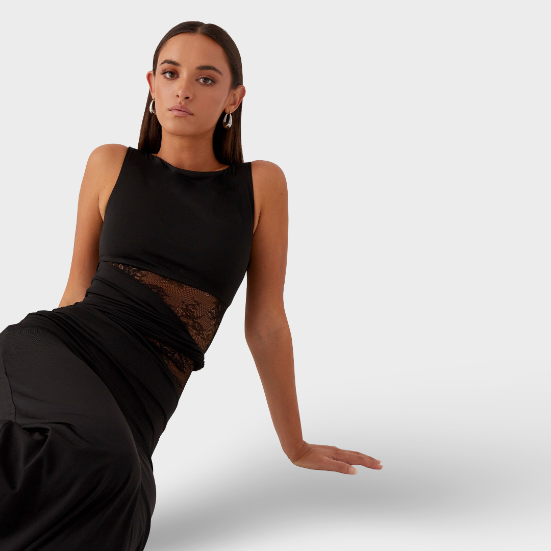 Rūta - Maxi Šaty s Výstrihmi a Šnúrkami