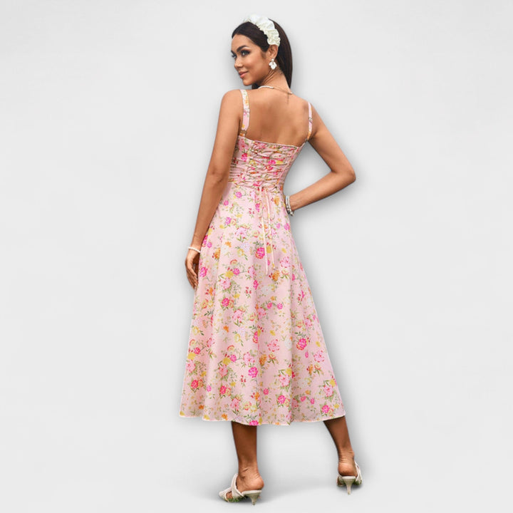 Viltis - Šaty s volánmi a rozparkom