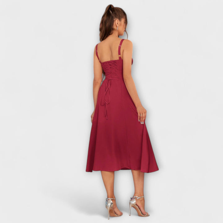 Viltis - Šaty s volánmi a rozparkom