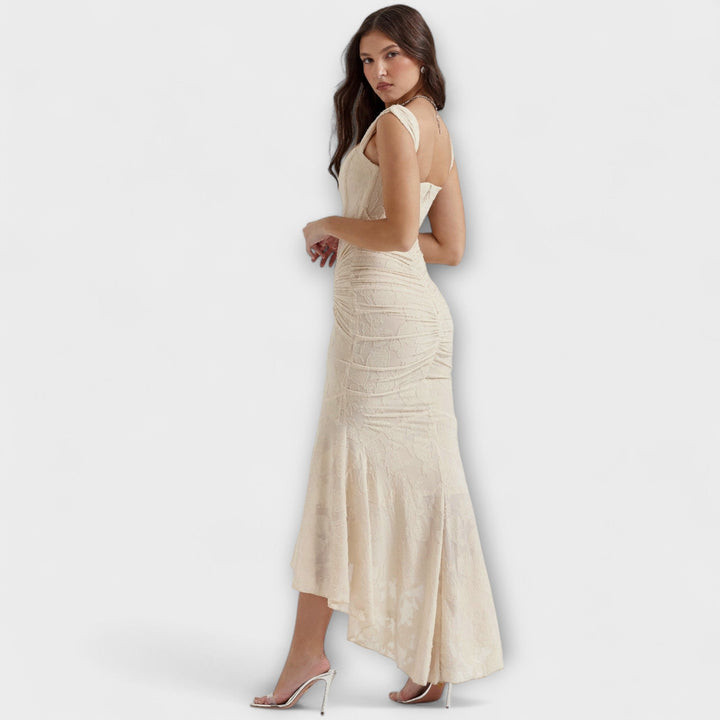 Renske - Dlhé šaty s elegantným a rafinovaným korzetom